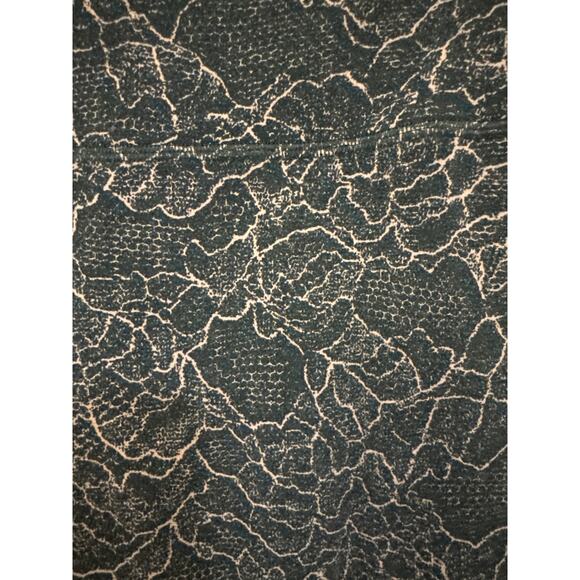 Lululemon Full Length Lacescape Spanish Rose Align Leggings in Size 6 - Picture 5 of 12